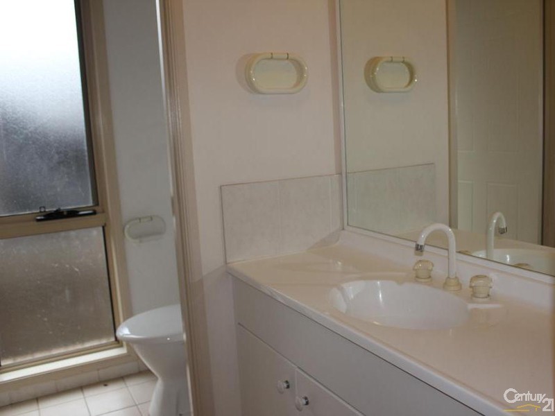 4  Waugh Close, Blue Haven NSW 2262