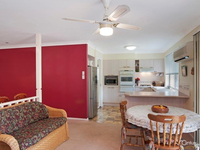 38 Christopher Crescent, Lake Haven NSW 2263