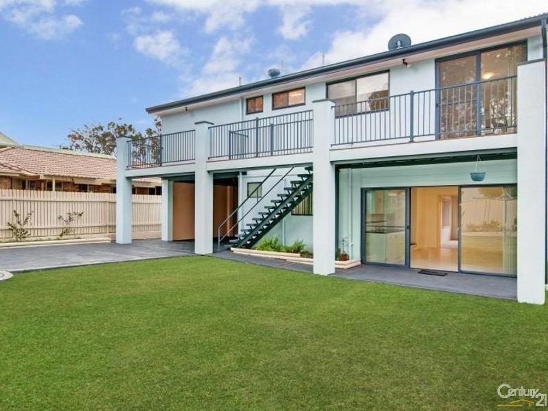 86 Cams Boulevarde, Summerland Point NSW 2259