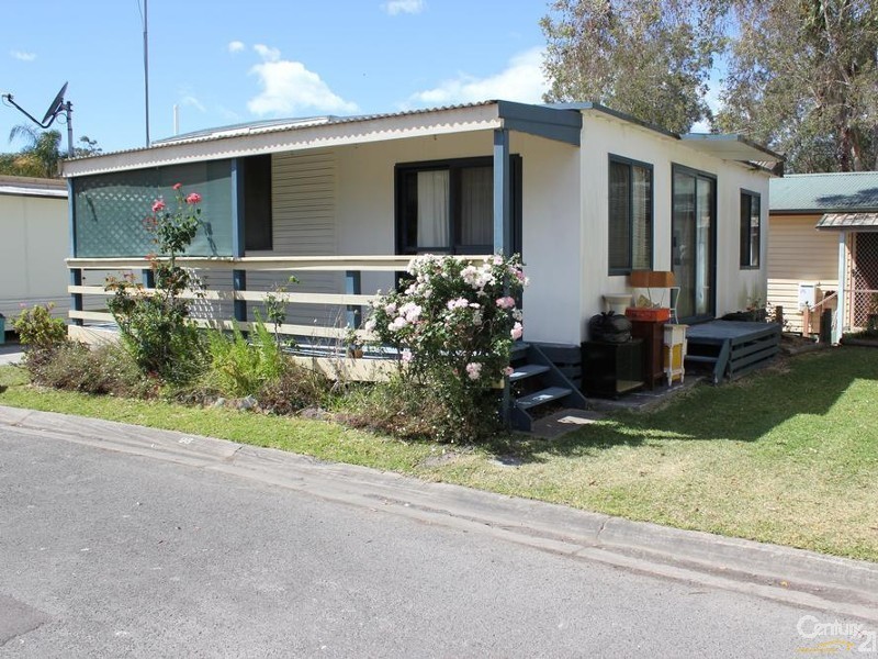 96 8th Avenue / Lakeside Leisure Park, Kamilaroo Avenue, Lake Munmorah NSW 2259
