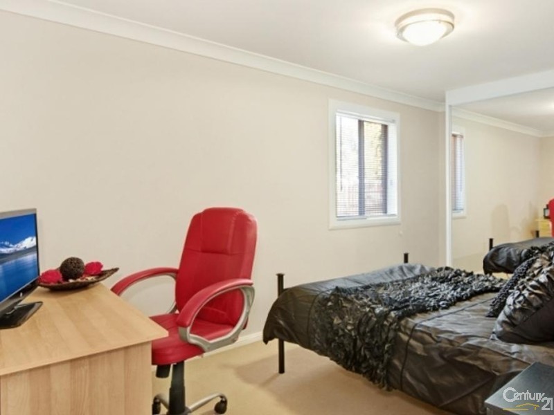 1 Birrabang Avenue, Summerland Point NSW 2259