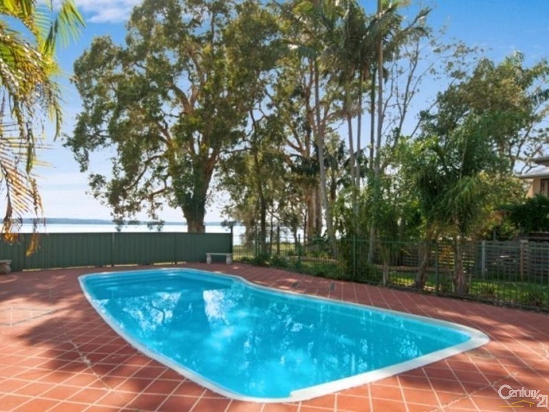 105 Panorama Avenue, Charmhaven NSW 2263