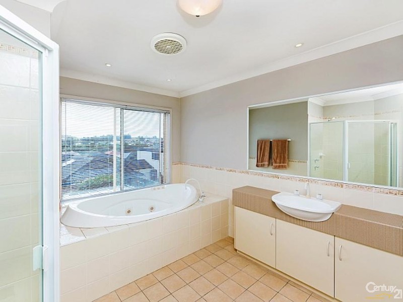 8 Coral Gum Road, Hamlyn Terrace NSW 2259