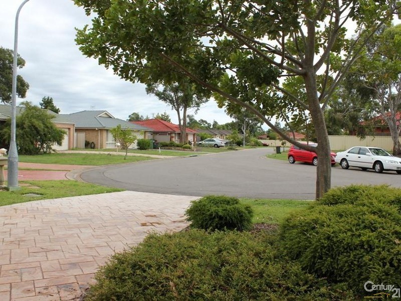 9 Tuscan Place, Blue Haven NSW 2262