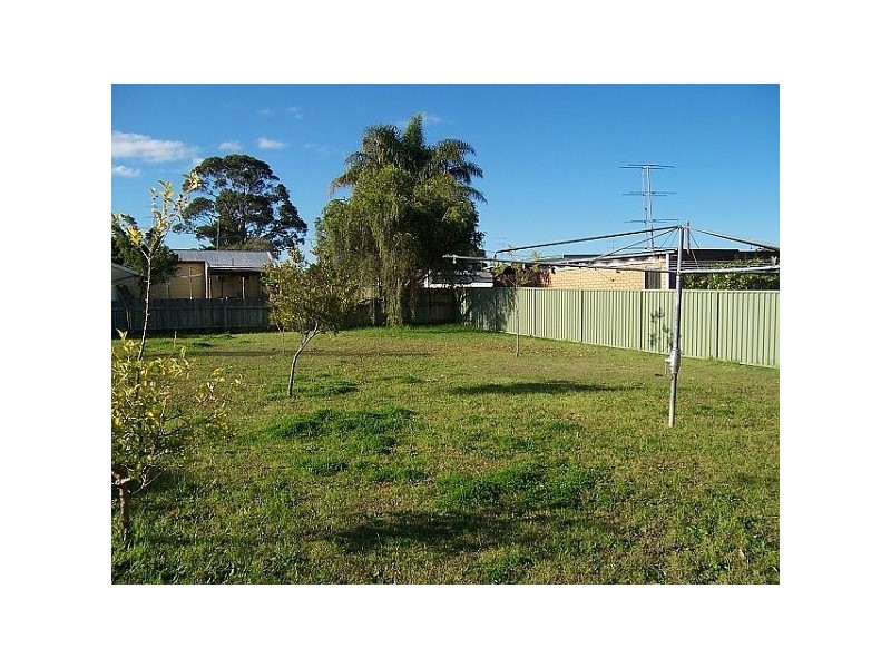 1 Oakland Avenue, Wyongah NSW 2259