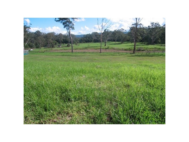 26 Ellenborough Drive, Cooranbong NSW 2265