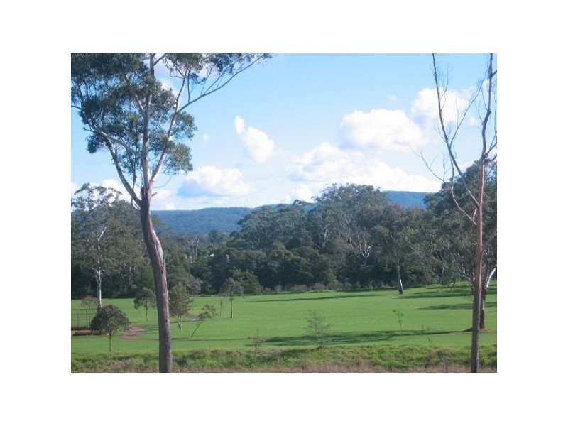 26 Ellenborough Drive, Cooranbong NSW 2265