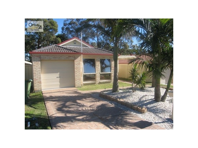 3 Law Place, Blue Haven NSW 2262