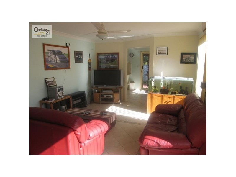 3 Law Place, Blue Haven NSW 2262