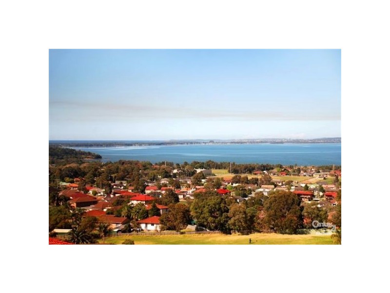 17 Scenic Place, Berkeley NSW 2506