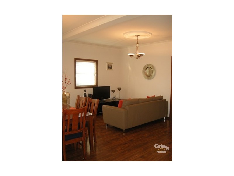 20 Charles Rd, Fernhill NSW 2519