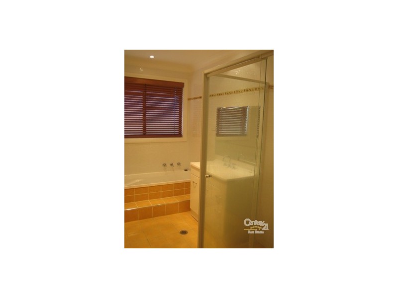 3 Coronet Place, Dapto NSW 2530