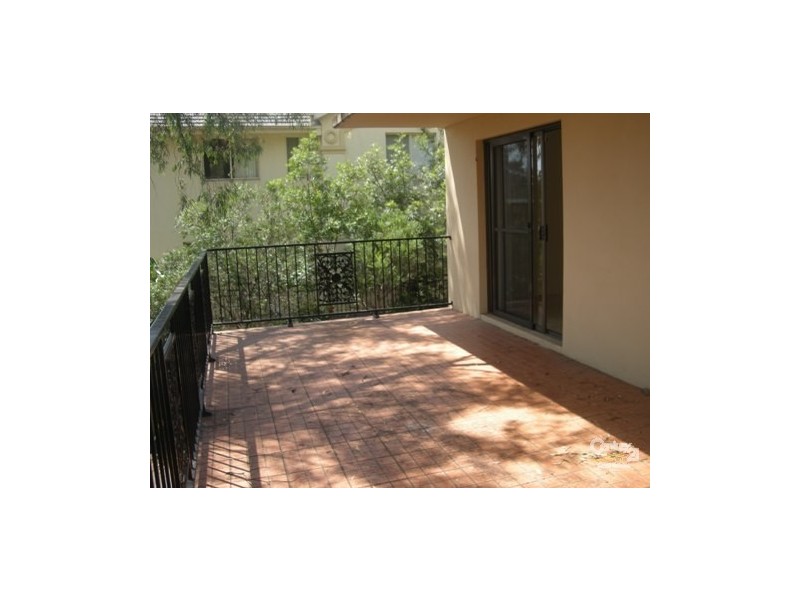 6/4 Loftus Street, Wollongong NSW 2500