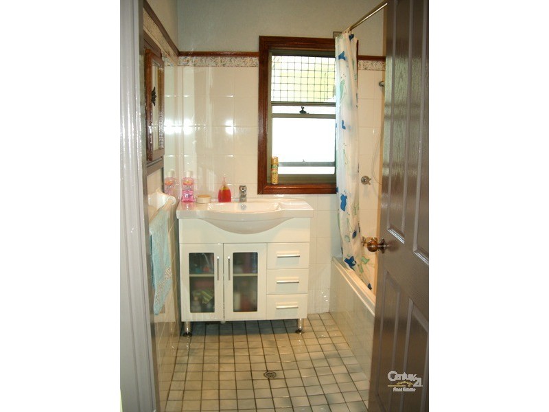 5 Gorrell Street, Cringila NSW 2502