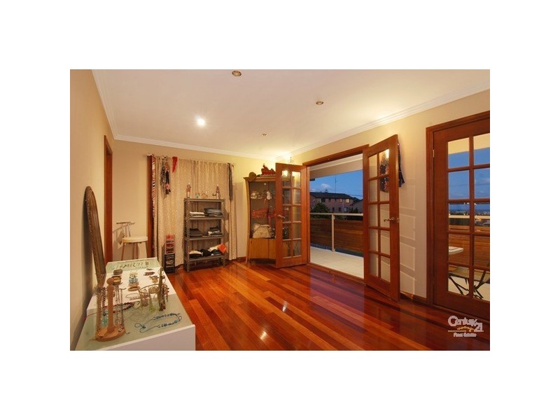 8 Staff Street, Wollongong NSW 2500