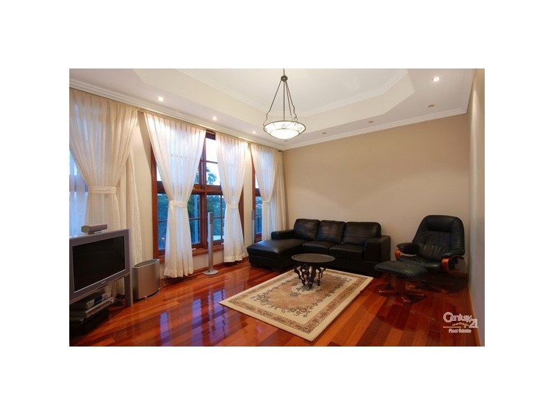 8 Staff Street, Wollongong NSW 2500