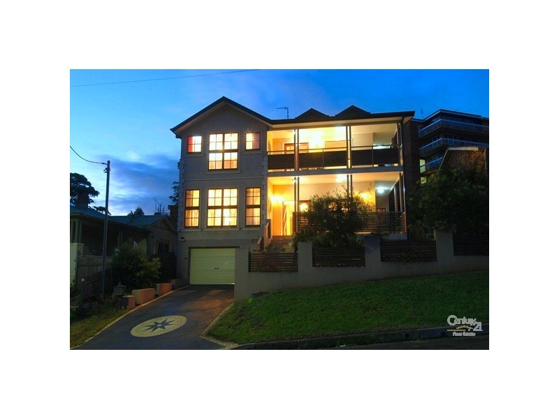 8 Staff Street, Wollongong NSW 2500