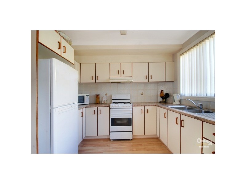 2/34 Rowland Avenue, Wollongong NSW 2500