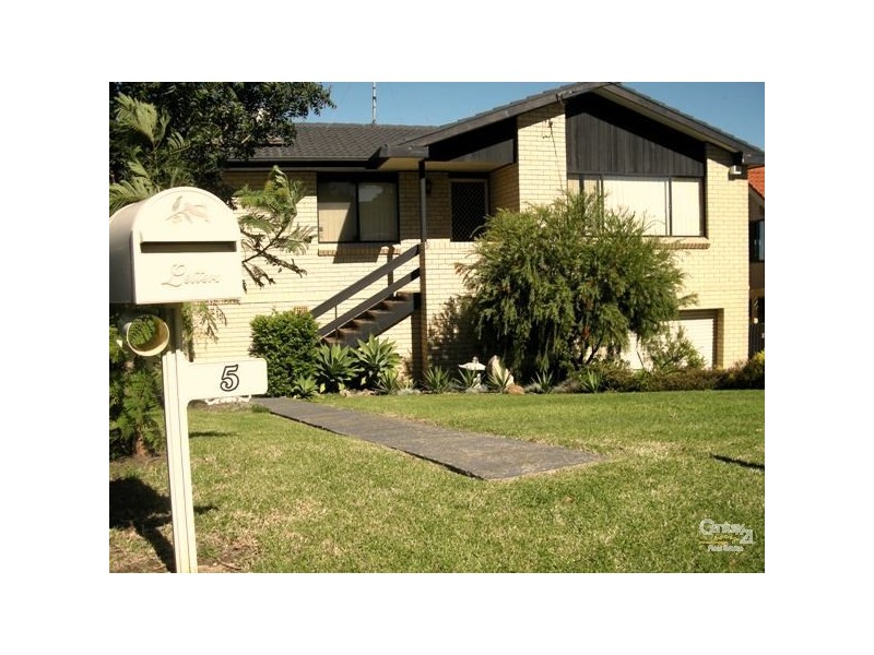 5 Hayward Street, Kanahooka NSW 2530