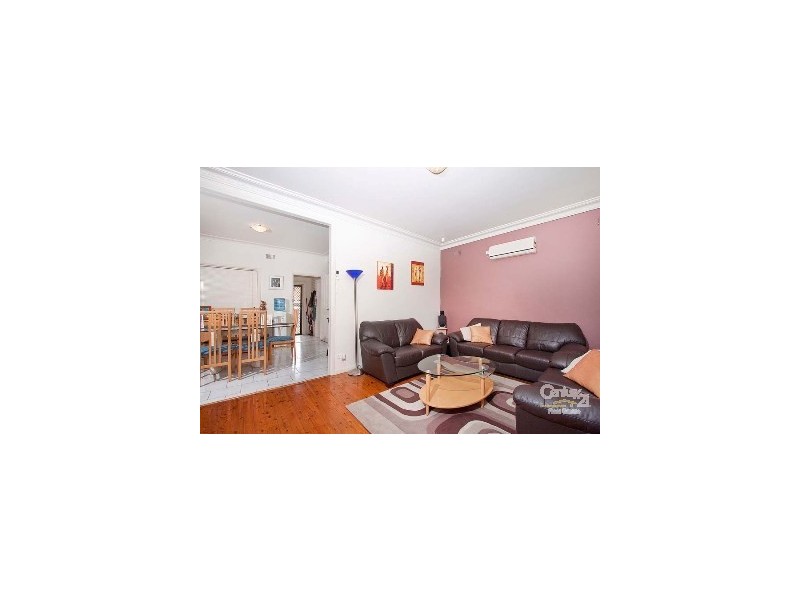 132 Shellharbour Rd, Warrawong NSW 2502