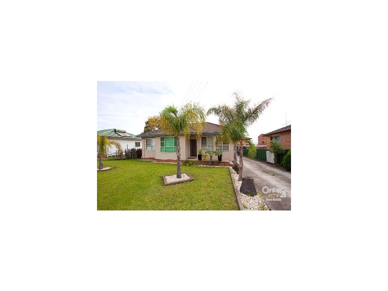 132 Shellharbour Rd, Warrawong NSW 2502