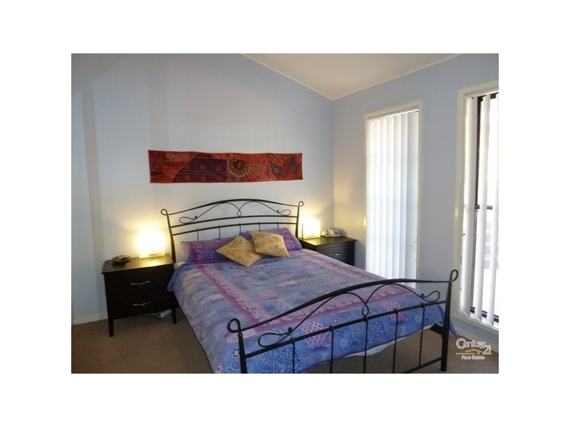 26 Tait Avenue, Kanahooka NSW 2530