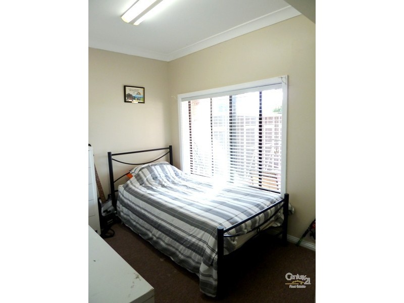 26 Tait Avenue, Kanahooka NSW 2530