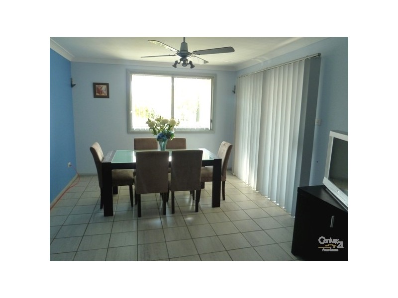 1 Loftus Drive, Barrack Heights NSW 2528