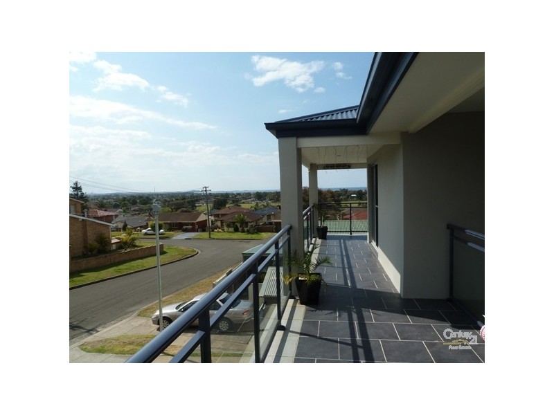 1 Loftus Drive, Barrack Heights NSW 2528