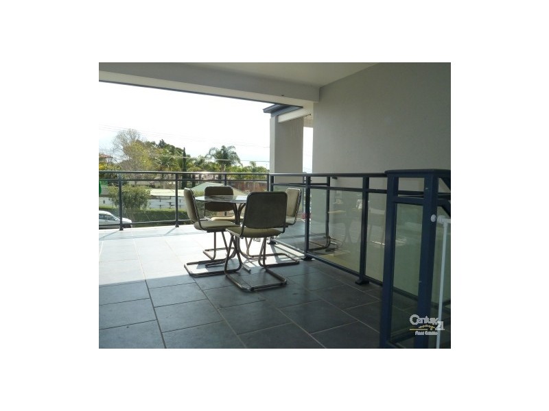 1 Loftus Drive, Barrack Heights NSW 2528