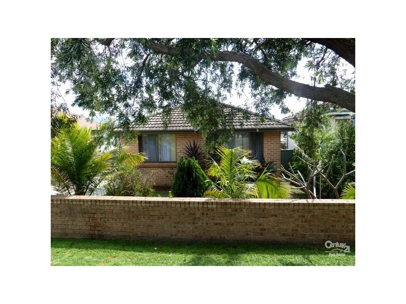 18 Birmingham Street, Cringila NSW 2502