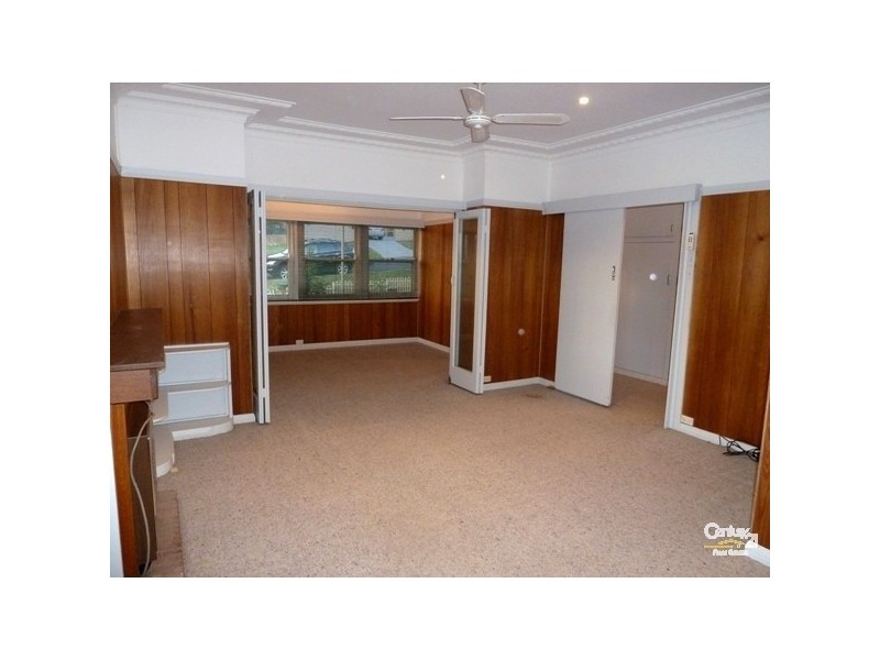 9 Walter Street, Mangerton NSW 2500