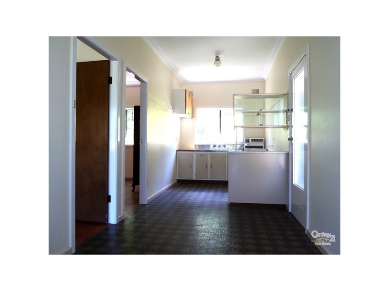 2/34 Robertson Street, Coniston NSW 2500