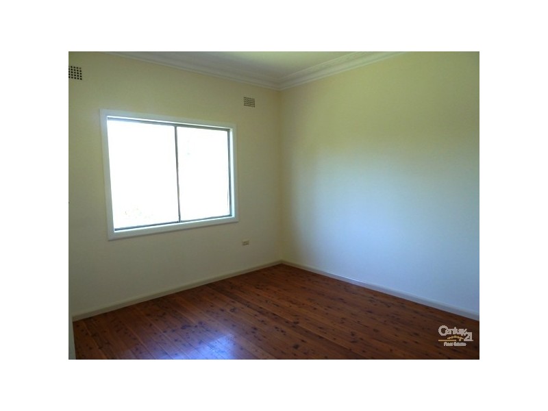 2/34 Robertson Street, Coniston NSW 2500