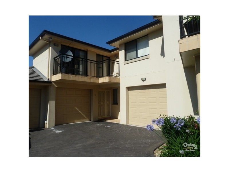 2/12 Cowper Street, Fairy Meadow NSW 2519