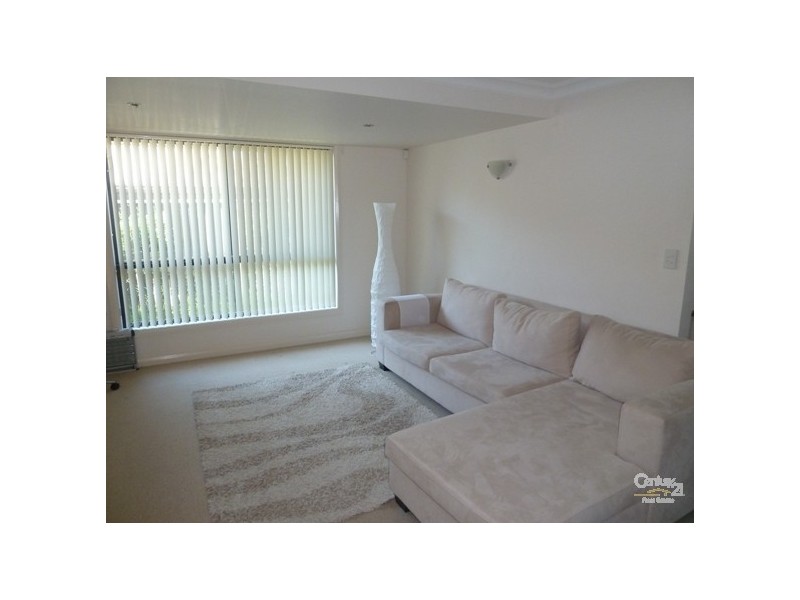 2/12 Cowper Street, Fairy Meadow NSW 2519