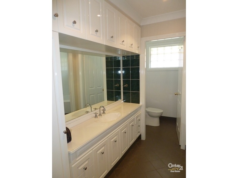 78 Kurrajong Street, Windang NSW 2528