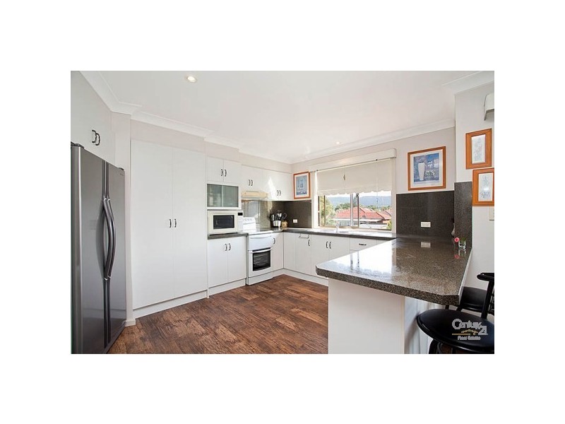 2 Dorrigo Avenue, Woonona NSW 2517