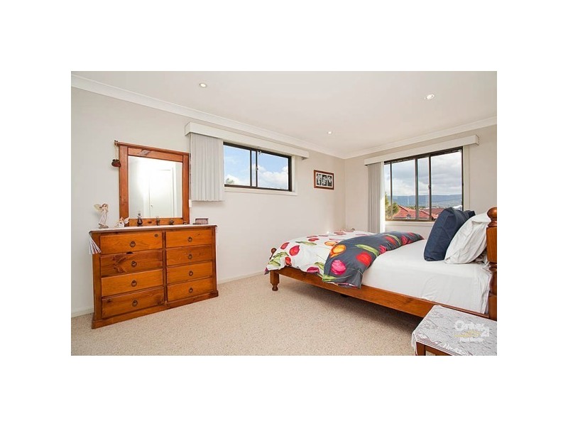 2 Dorrigo Avenue, Woonona NSW 2517