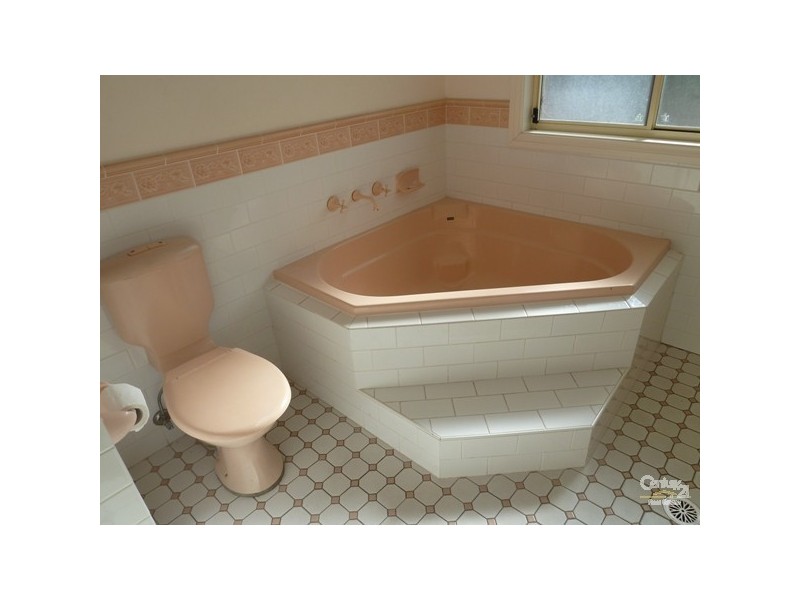 12 Gore Street, Balgownie NSW 2519