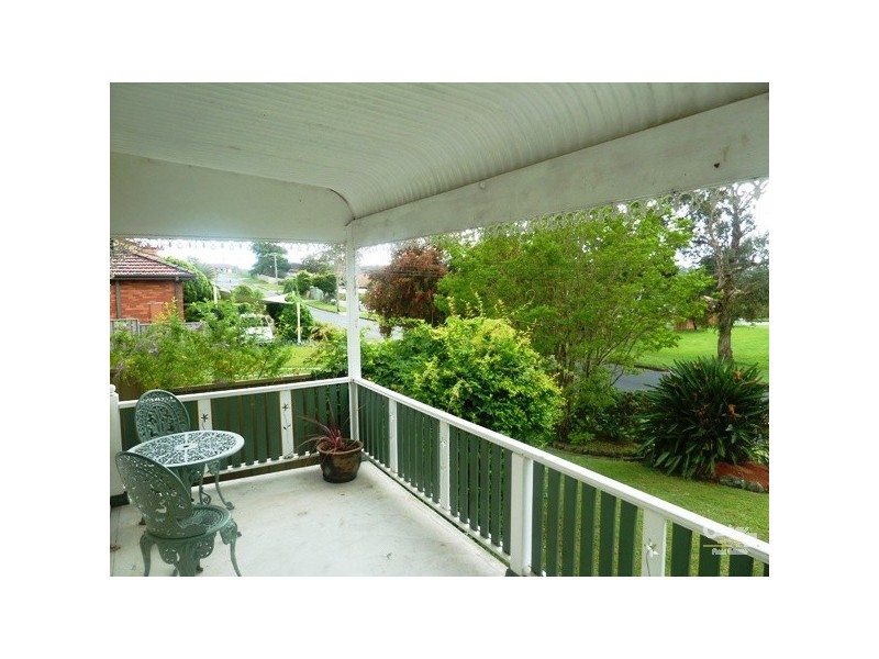 28 Burrell Crescent, Dapto NSW 2530