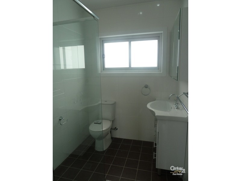 6/15 Myrtle Street, Coniston NSW 2500