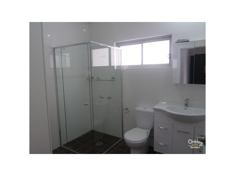 5/15 Myrtle Street, Coniston NSW 2500