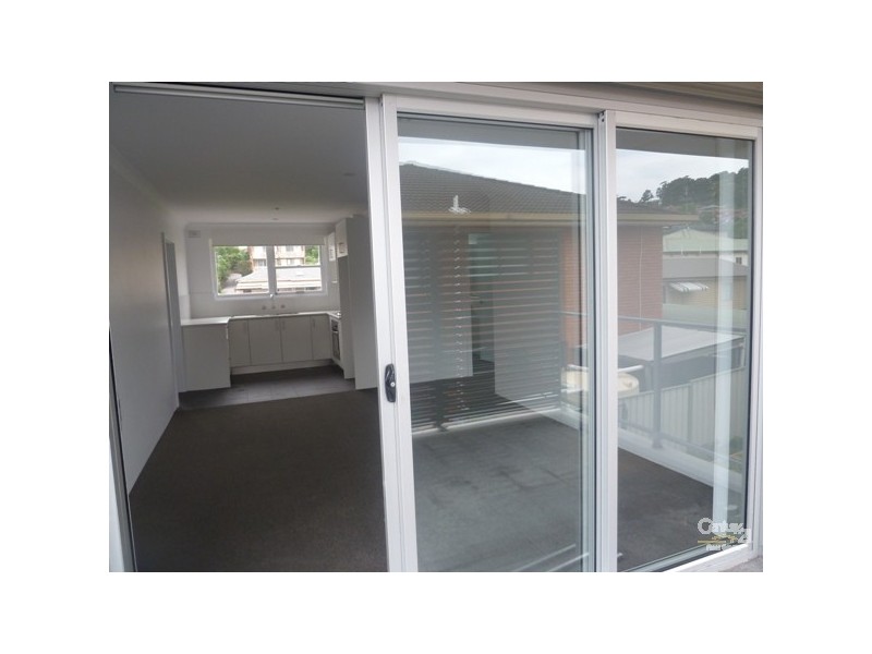 4/15 Myrtle Street, Coniston NSW 2500