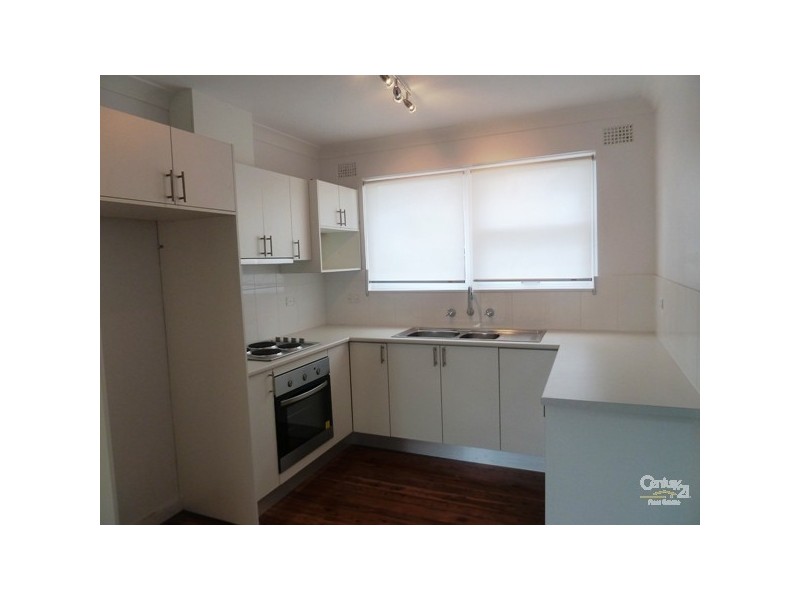 1/15 Myrtle Street, Coniston NSW 2500