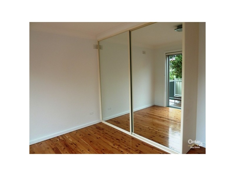 1/15 Myrtle Street, Coniston NSW 2500