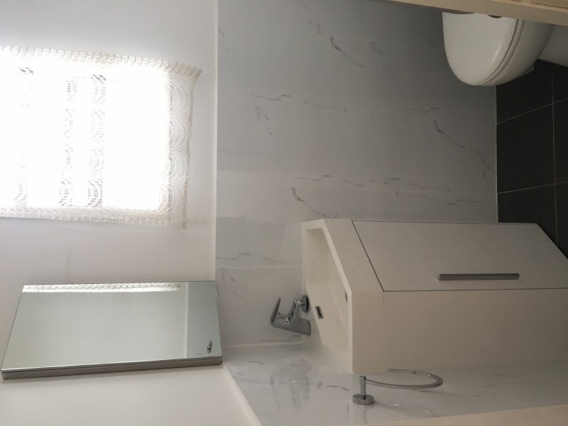 49 Northcliffe Drive, Lake Heights NSW 2502