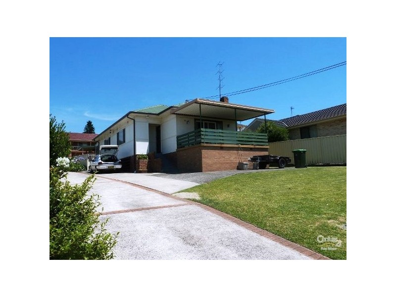 32 Russell Street, Balgownie NSW 2519
