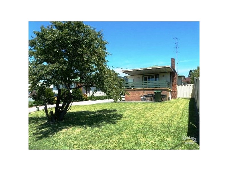 32 Russell Street, Balgownie NSW 2519