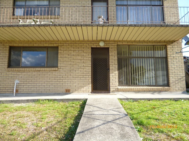 2/44 Tait Ave, Kanahooka NSW 2530